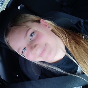 Meet your Posher, Lainey